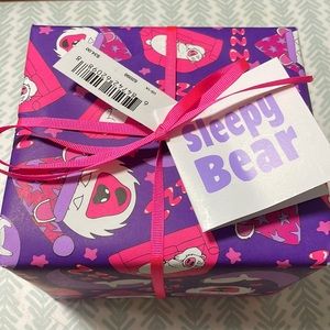LUSH Sleepy Bear Gift Set: Sleepy Bubble Bar, Twilight Shower Jelly & Bath bombs